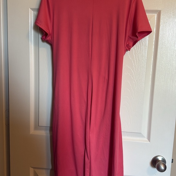 Elegant coral Dress - Picture 4 of 7